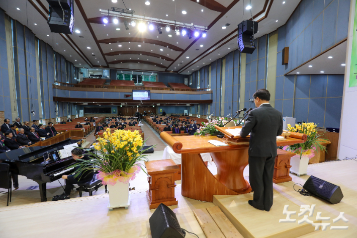 한국기독교장로회 익산노회 제120회 정기노회가 지난 3일 이리동부교회에서 개최됐다.