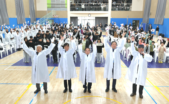 제106주년 오수 3·10 만세 기념행사가 10일 전북 임실군 오수면 일대에서 열렸다. 임실군 제공