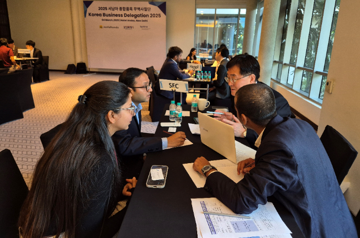 전라남도는 코트라 광주전남지원단과 함께 지난 7일까지 5일간 인도 뉴델리와 첸나이에 시장개척단을 파견, 현지 바이어의 높은 관심을 끌어내며 총 650만 달러(5건)의 MOU 성과를 거뒀다고 밝혔다. 전남도 제공