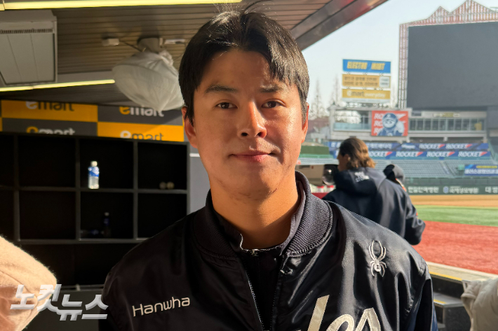 인터뷰하는 한화 노시환. 이우섭 기자