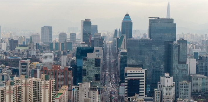 서울 서초구 상공에서 바라본 테헤란로와 그 일대 건물 모습들. 연합뉴스