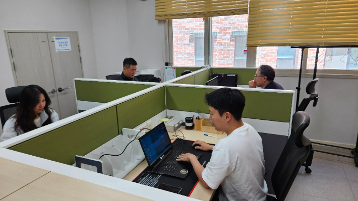 두미도 섬택근무. 경남도청 제공 