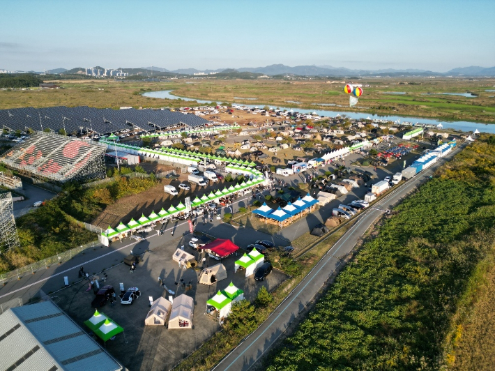 전라남도는 '2025 전남 캠핑관광 박람회' 개최지 공모 결과, 해남군 오시아노 관광단지 일원이 선정됐다. 지난해 영암에서 개최된 캠핑 박람회. 전남도 제공