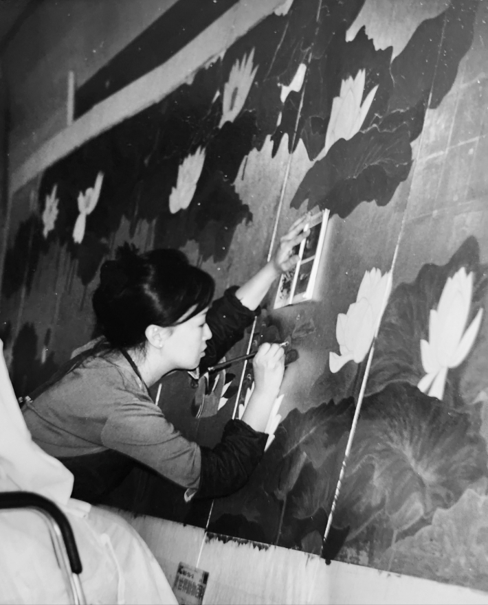 서정연 작가는 2001년 스승인 김선두 화백과 함께 영화 '취화선'에 미술팀 작가와 배우로도 출연하기도 했다. 서 작가 제공