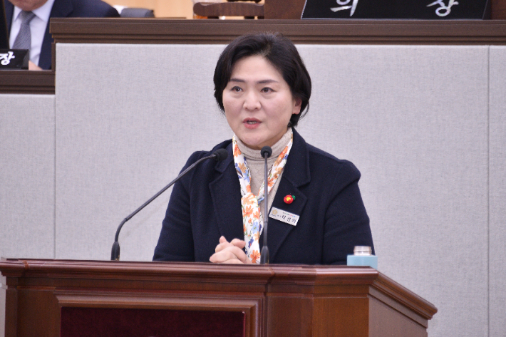 박성미 여수시의원. 여수시의회 제공