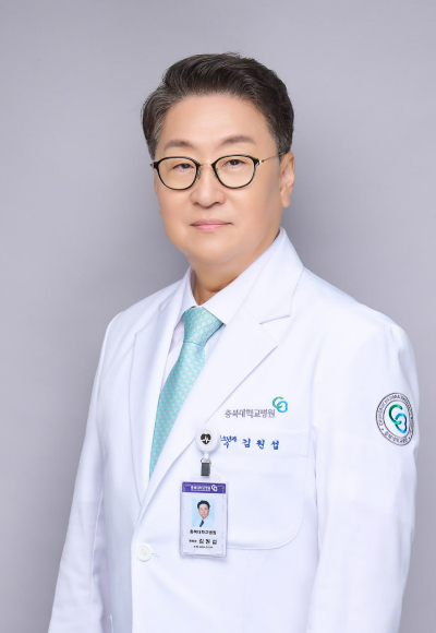 충북대병원 김원섭 원장. 충북대학교병원 제공