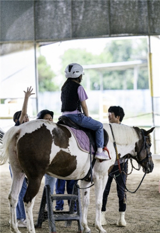 익산시가 올해도 학생 승마체험 프로그램을 운영한다. 익산시 제공