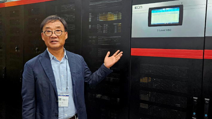 (주)이온 강승호 대표가 제품을 설명하고 있다. 이노비즈협회 제공