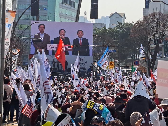 세이브코리아 춘천서 '윤 대통령 탄핵 반대' 집회