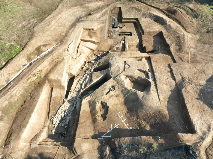 발굴조사 전경. 함안군 제공