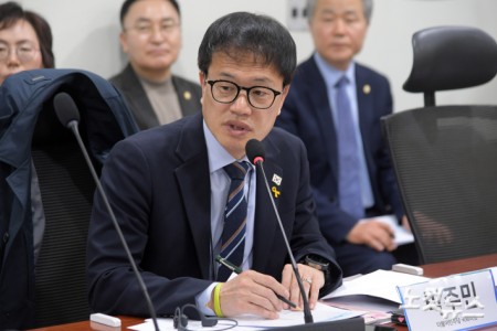 서울 싱크홀 관련 긴급 전문가 간담회, 발언하는 박주민 의원