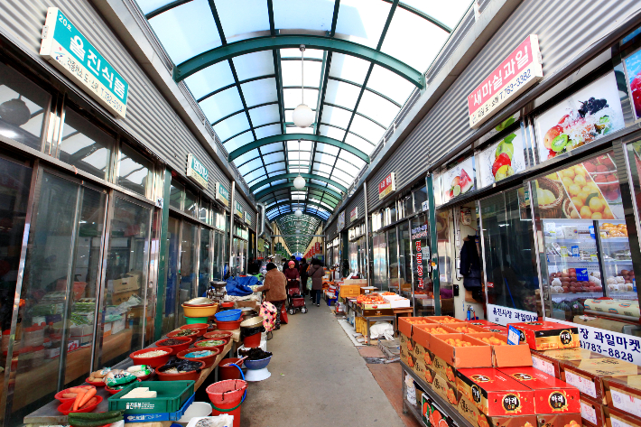 울진 바지게시장 내부 전경. 울진군 제공