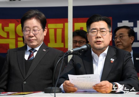 발언하는 박찬대 원내대표