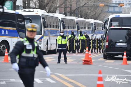 헌법재판소 인근 통제 강화