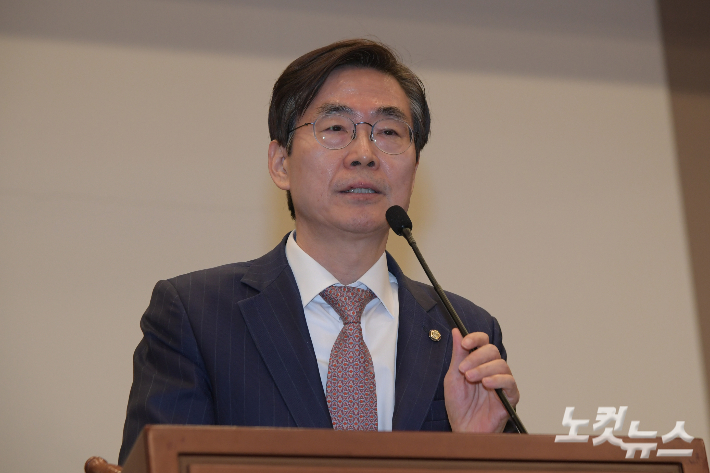 10일 서울 여의도 국회 박물관에서 열린 한미의원연맹 창립총회에 조경태 공동회장이 발언을 하고 있다. 윤창원 기자