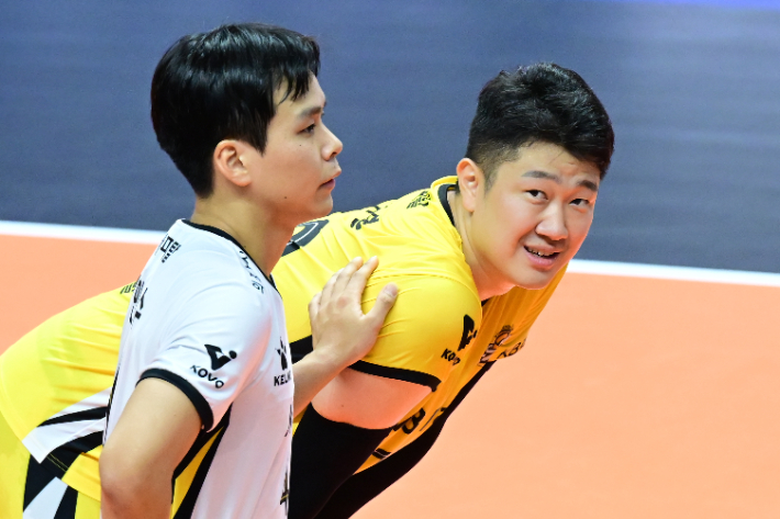 정민수와 나경복. 한국배구연맹