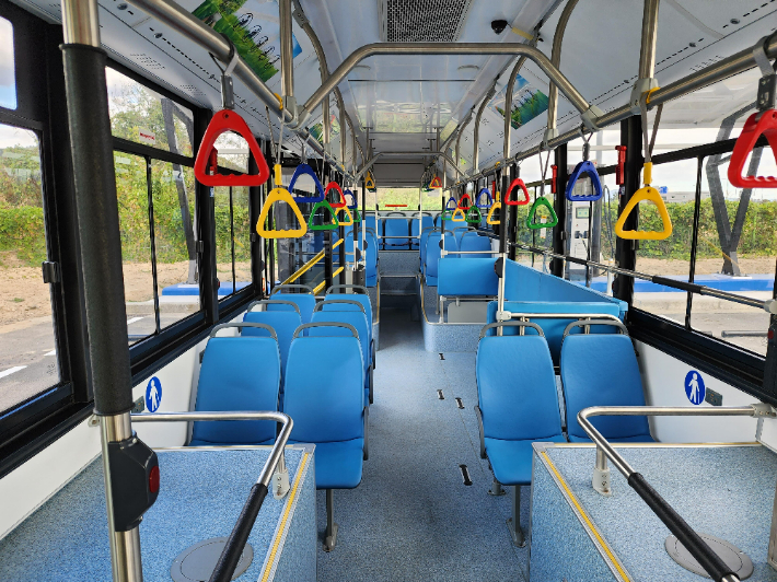 친환경 저상버스 내부 모습. 경남도청 제공
