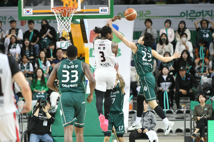 정관장 디온테 버튼. KBL