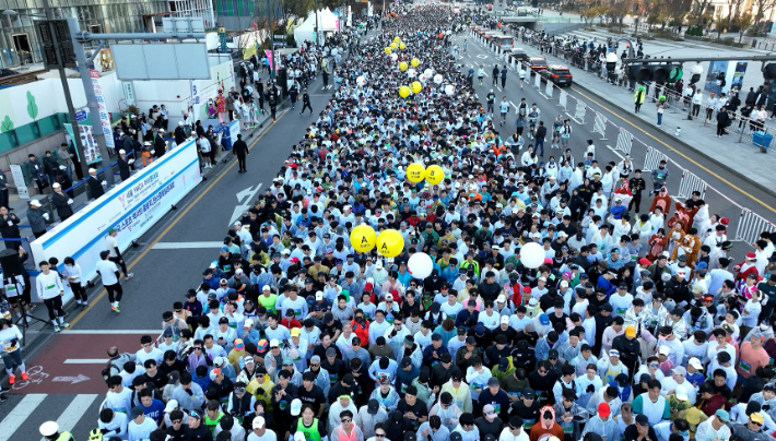 지난해 열린 서울YMCA 마라톤 대회. 서울 YMCA 마라톤 조직위원회 제공