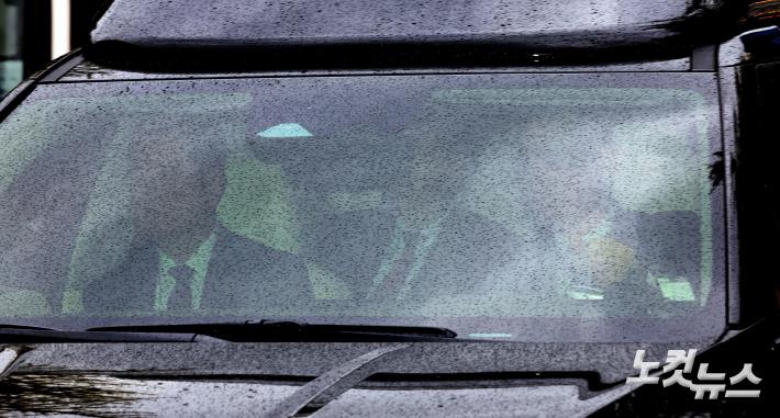 윤석열 전 대통령 첫 정식 형사재판