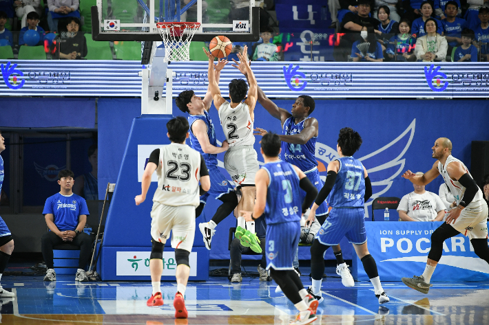 KT 허훈. KBL