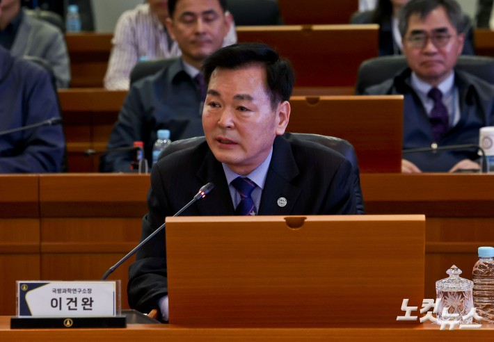 이건완 국방과학연구소장이 17일 대전광역시 유성구 국방과학연구소(ADD)에서 열린 현장간담회에서 발언을 하고 있다.