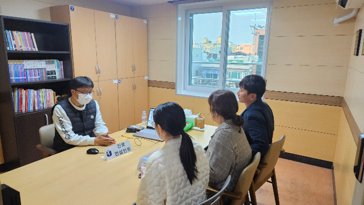 거점형센터-교육지원청 연계 찾아가는 진로진학상담 프로그램. 전라남도교육청 제공