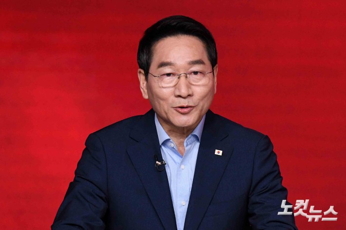 인사말하는 유정복 후보