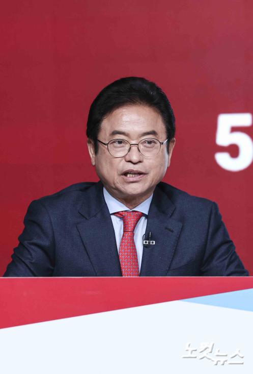 발언하는 이철우 후보