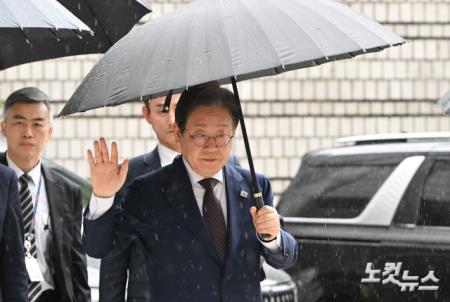 법정 향하는 이재명 대선 경선 후보