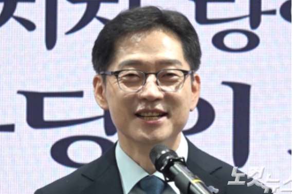 민주당 김경수 대선 경선 후보는 22일 전북 전주시 완산구 더불어민주당 전북도당 사무실에서 당원과의 간담회을 가졌다. 김현주 크리에이터