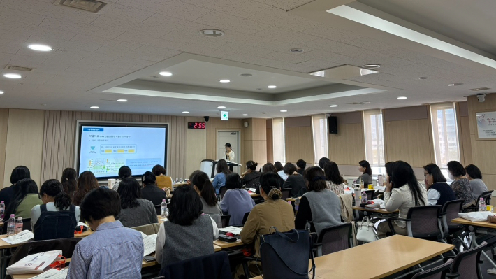 "1형 당뇨 학생들, 안전하게 학교생활 할 수 있도록…" 보건교사들 모였다