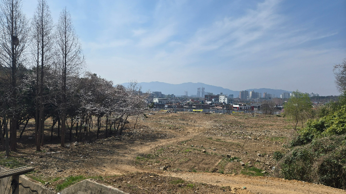 용동근린공원 부지 환경정비. 창원시 제공