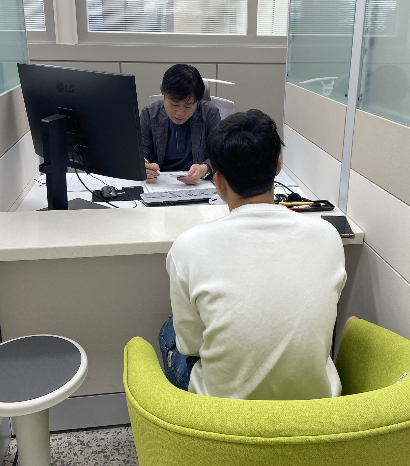 전남 이민외국인종합지원센터에서 상담이 진행되고 있다. 전남도 제공