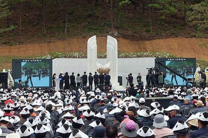 지난해 의령서 열린 위령제. 연합뉴스