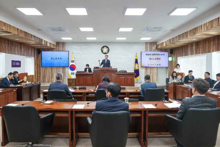 울릉군의회 제공