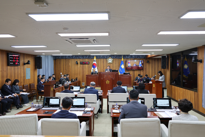 울진군의회 임시회 개회…추경예산안 등 15개 안건 처리