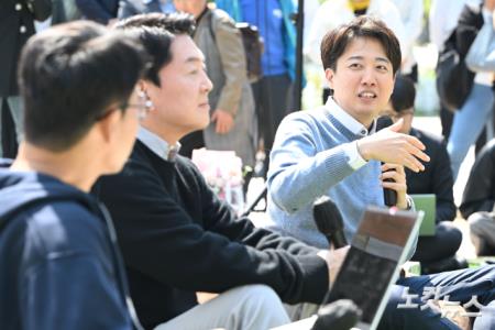 AI 관련 토크쇼 갖는 이준석