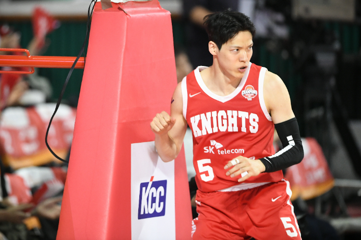 SK 김선형. KBL