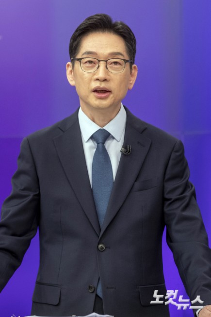 발언하는 김경수 후보