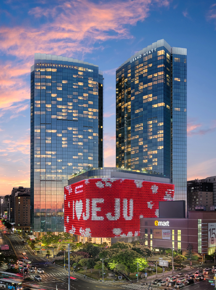 제주 드림타워 복합리조트. 롯데관광개발 제공