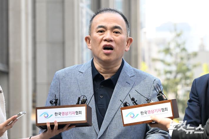 서울고검 출석한 명태균 "오세훈 잡으러 서울 왔다… 7번 이상 만나"