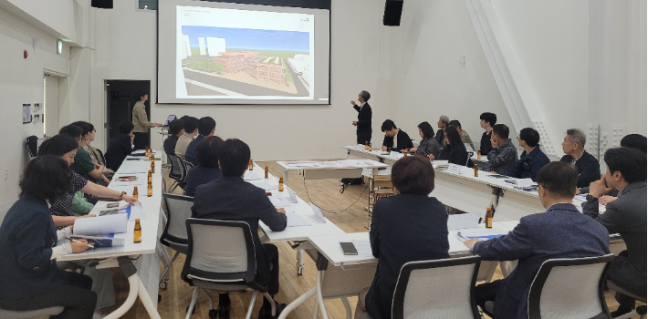 춘천시 보건소 신축 설계 용역 중간보고회. 춘천시 제공