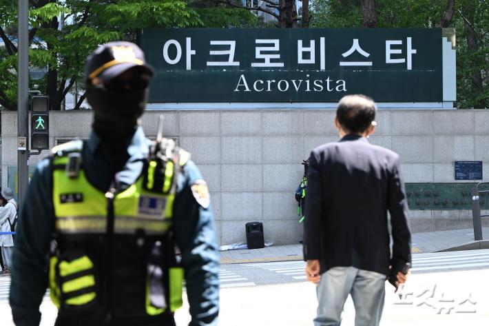 검찰, 윤 전 대통령 사저 압수수색