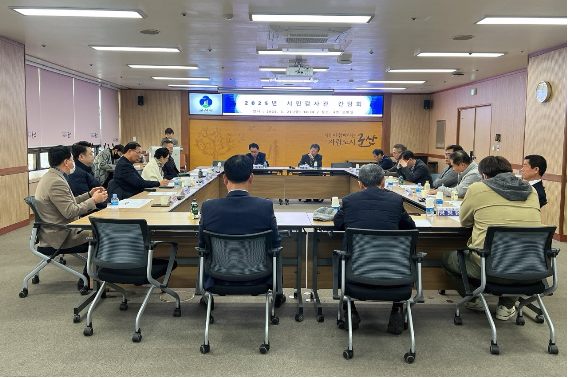 군산시가 반부패·청렴도 향상을 위해 시민감사관 간담회를 개최했다. 군산시 제공