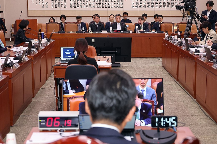 [속보]'대통령 되면 재판정지' 형소법 개정안 법사위 소위 회부