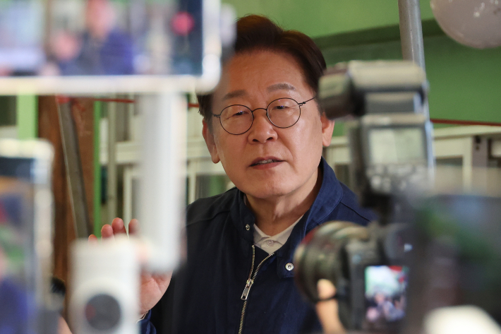 [속보]고법, 이재명 피고인 소환장 발송…집행관송달 촉탁