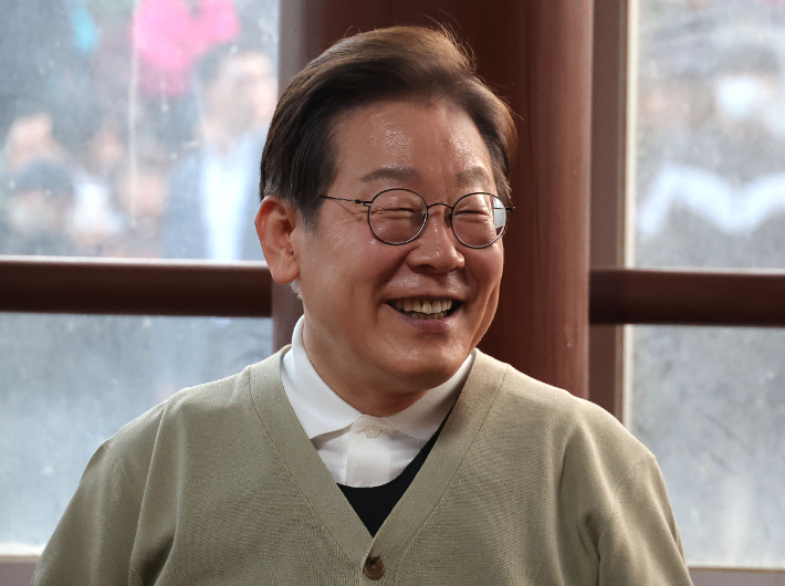 '李대세' 확인에도 '법원 맹공·韓 견제'…격차 벌리나