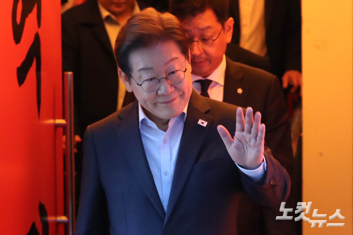 [속보]서울고법, 이재명 파기환송심 첫 공판 연기…6월 18일