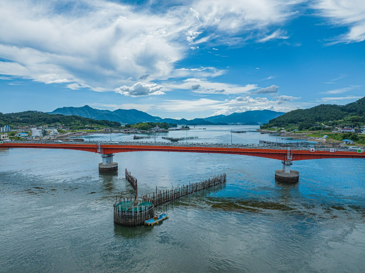 남해 죽방렴. 경남도청 제공 